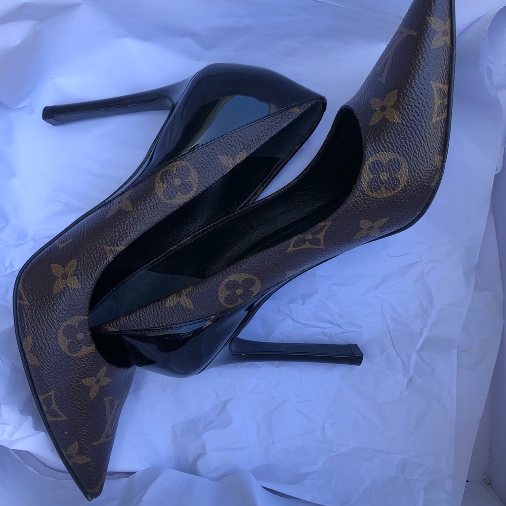Louis Vuitton Shoes Louis Vuitton Cherie Pump( serial #)